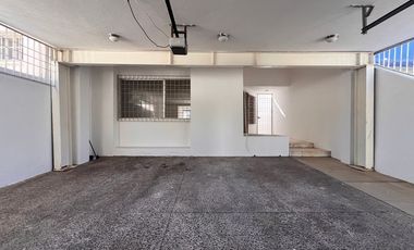 Casa en renta en Las Quintas BR1
