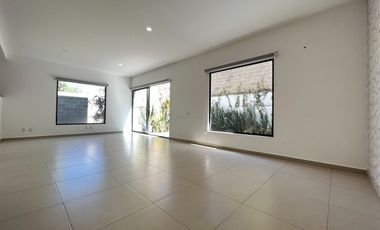 CASA EN RENTA VISTA BOSQUES OCOYOACAC MODELO ROBLE