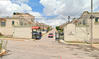 CASA EN PRIVADA ALMENDREZ, URBI VILLA DEL REY, HUEHUETOCA. ¡NO CRÉDITOS!