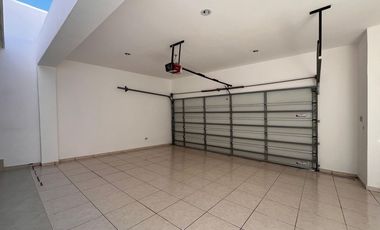 Casa en renta en Interlomas A1