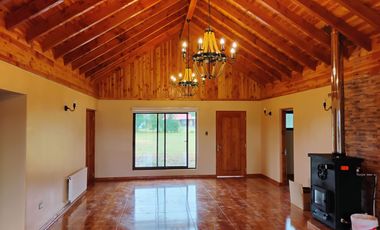 Hermosa Casa en Parcela a 10 mnts, de Villarrica (El Sauce)