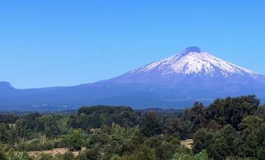 Hermosa Casa en Parcela a 10 mnts.de Vrca. (Los Guindos)