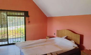 Hermosa Casa en Parcela a 10 mnts.de Vrca. (Los Guindos)