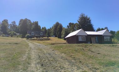 Hermosa Casa en Parcela a 10 mnts.de Vrca. (Los Guindos)