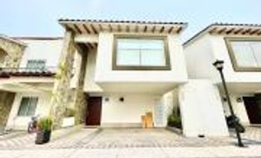 Casa renta Vitalia a un costado de Fenix del Castaño