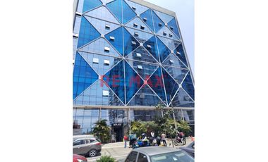 Se Vende Oficina Súper Céntrica - Sta Catalina