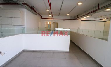 Se Vende Oficina Súper Céntrica - Sta Catalina