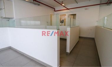 Se Vende Oficina Súper Céntrica - Sta Catalina