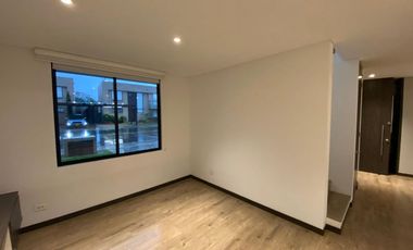 EXCLUSIVA CASA EN RENTA - COTA CUNDINAMARCA