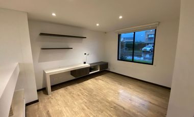 EXCLUSIVA CASA EN RENTA - COTA CUNDINAMARCA