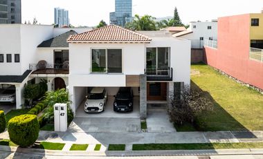 CASA EN PUERTA PARAISO