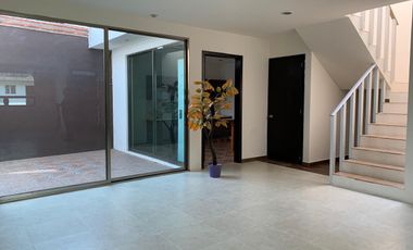 VENTA CASA/SALON LINDAVISTA