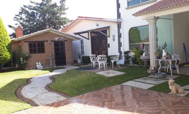 VENTA CASA/SALON LINDAVISTA
