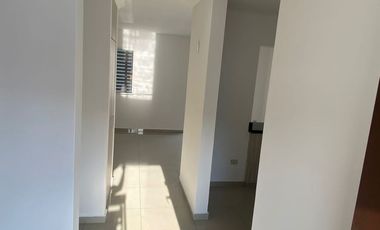 RENTA de HERMOSA y AMPLIA casa recién remodelada, en Privalia Concordia, Apodaca