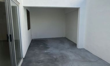 RENTA de HERMOSA y AMPLIA casa recién remodelada, en Privalia Concordia, Apodaca