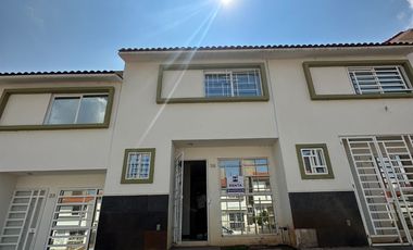 CASA EN RENTA EN CAÑADAS DEL BOSQUE