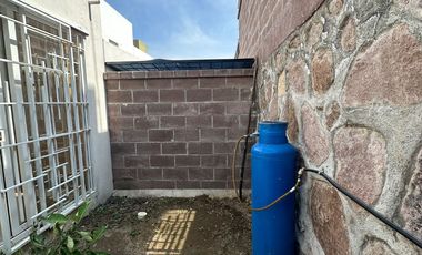 CASA EN RENTA EN CAÑADAS DEL BOSQUE