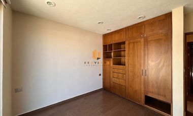 CASA EN RENTA EN ALTOZANO