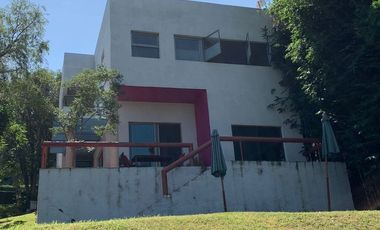 CASA EN VENTA EN LAS CAÑADAS