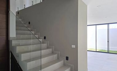 Se vende casa en Punto Sur