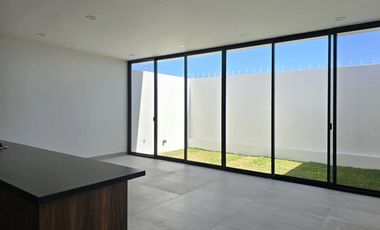 Se vende casa en Punto Sur