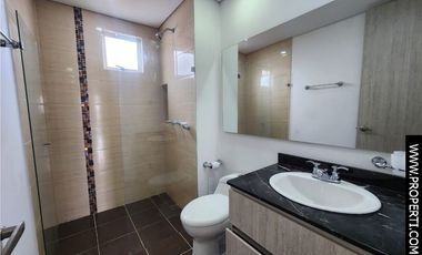 Apartamento en Arriendo Sector Santa Teresita - Laureles