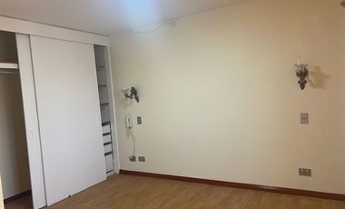 SE VENDE DEPTO EN EDIFICIO RESIDENTES.