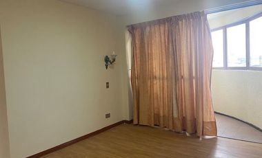 SE VENDE DEPTO EN EDIFICIO RESIDENTES.