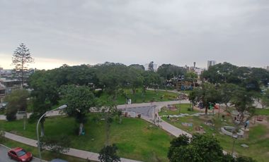 🚨 VENTA DE CASA FRENTE PARQUE CERCADO LIMA