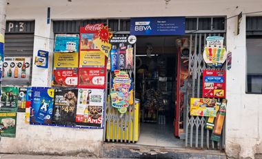 EN ANTICRETICO LOCAL COMERCIAL FRENTE AL MERCADO ROSAS PATA