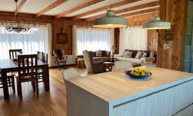 Venta de Gran Casa en Sector Estancilla