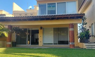 VENTA DE CASA EN CONDOMINIO CON ESTUDIO O RECÁMARA EN PLANTA BAJA, EN BURGOS BUGAMBILIAS