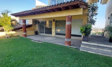 VENTA DE CASA EN CONDOMINIO CON ESTUDIO O RECÁMARA EN PLANTA BAJA, EN BURGOS BUGAMBILIAS