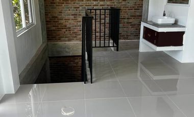 HOUSE AND LOT FOR SALE IN VALENCIA ID 14962