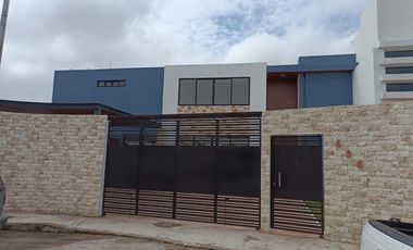 RESIDENCIA EN ALTABRISA MERIDA