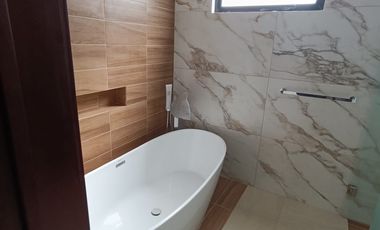RESIDENCIA EN ALTABRISA MERIDA