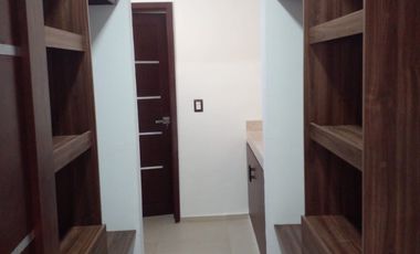 RESIDENCIA EN ALTABRISA MERIDA