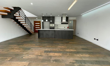 MODERNA CASA  EN ARRIENDO  – TUMBACO – COLEGIO SHAKESPEARE  (SZ)