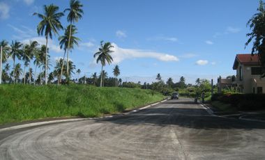 Prime residential lot near clubhouse with beautiful views