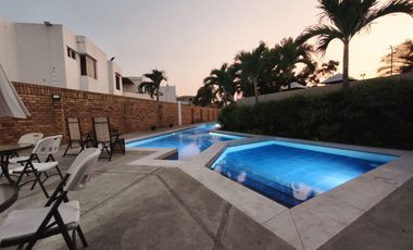 Departamento amoblado planta baja en alquiler Sector Uess Samborondon