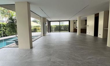 YLO - FOR SALE: 5-Bedroom Single-Family House in Ayala Alabang Village, Muntinlupa City