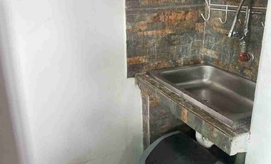 Urdesa Central alquilo local u oficina de 38m2 aproximadamente