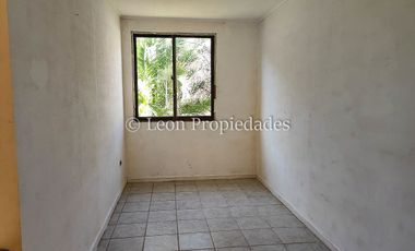 Leon Propiedades arrienda casa en Sector Alhué, Curacaví.
