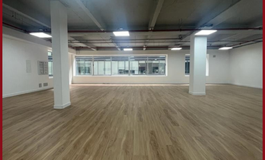Excelente oficina en arriendo ubicada en Chapinero