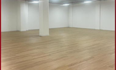 Excelente oficina en arriendo ubicada en Chapinero