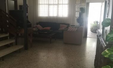 Oportunidad en Jardines del Bosque: Casa con Amplia Distribución y Ubicación Privilegiada