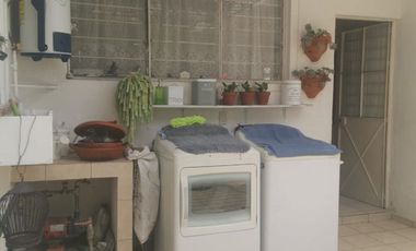Oportunidad en Jardines del Bosque: Casa con Amplia Distribución y Ubicación Privilegiada