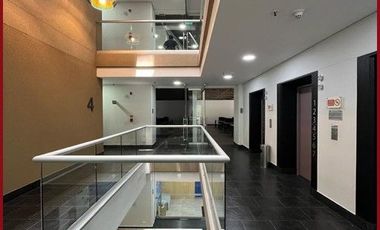 Excelente oficina para arriendo ubicada en Chapinero