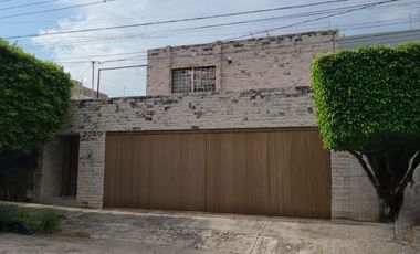 casa en renta a unos metros de hospital san javier providencia