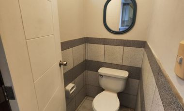 ¡Alquila Este Amplio Departamento En Santiago De Surco Limite Con Barranco Y Miraflores! 🌟 Súper Céntrico, Ideal Para Vivir Con Comodidad, Estilo Y C